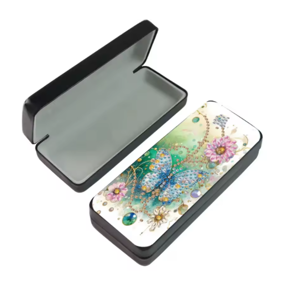 Brillenkoker bloem en vlinder