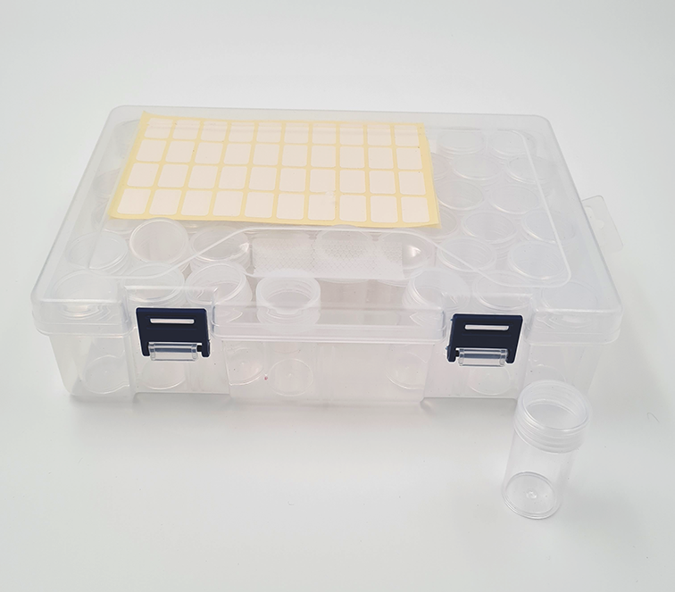 Opslagbox met 48 ronde flesjes